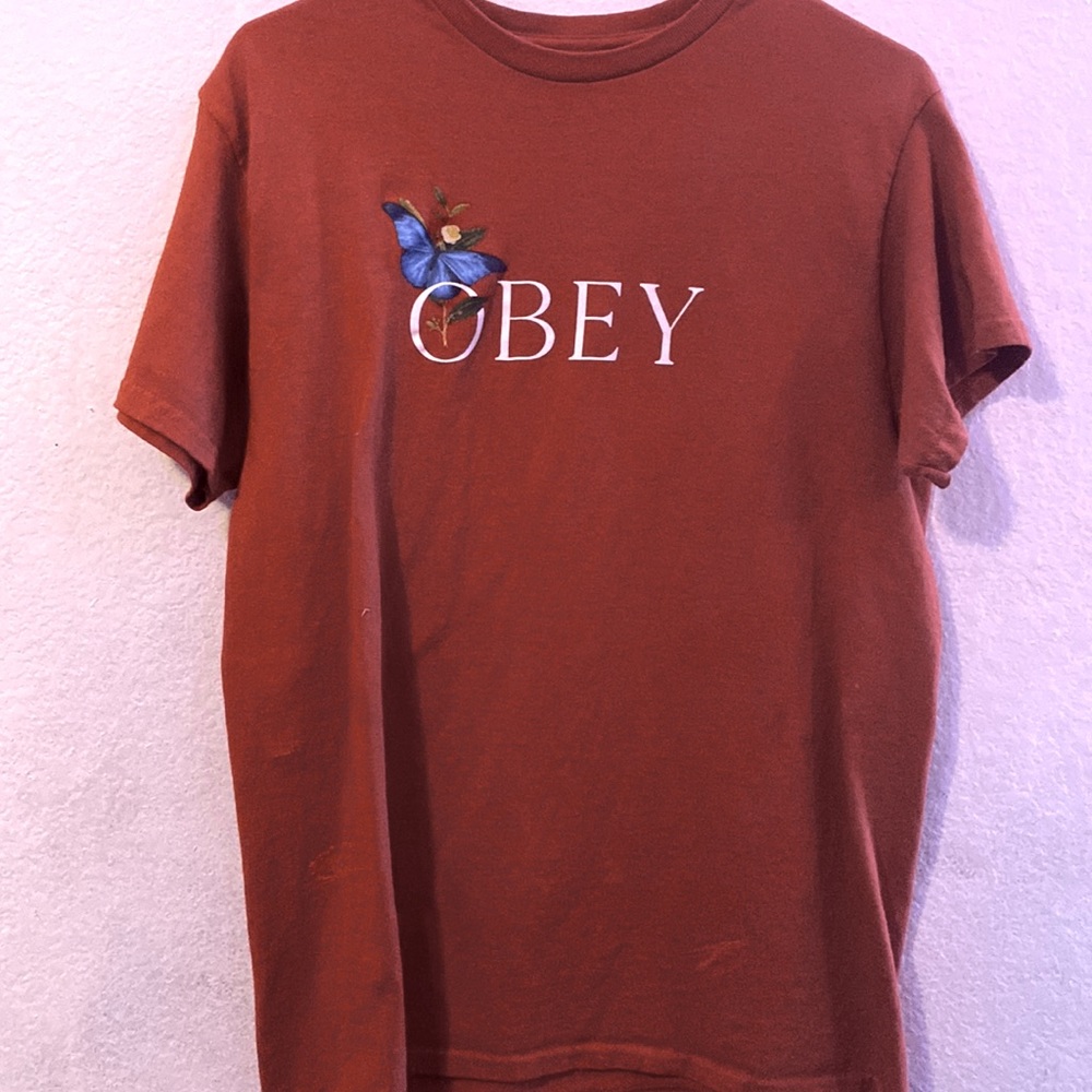 OBEY tee-shirt